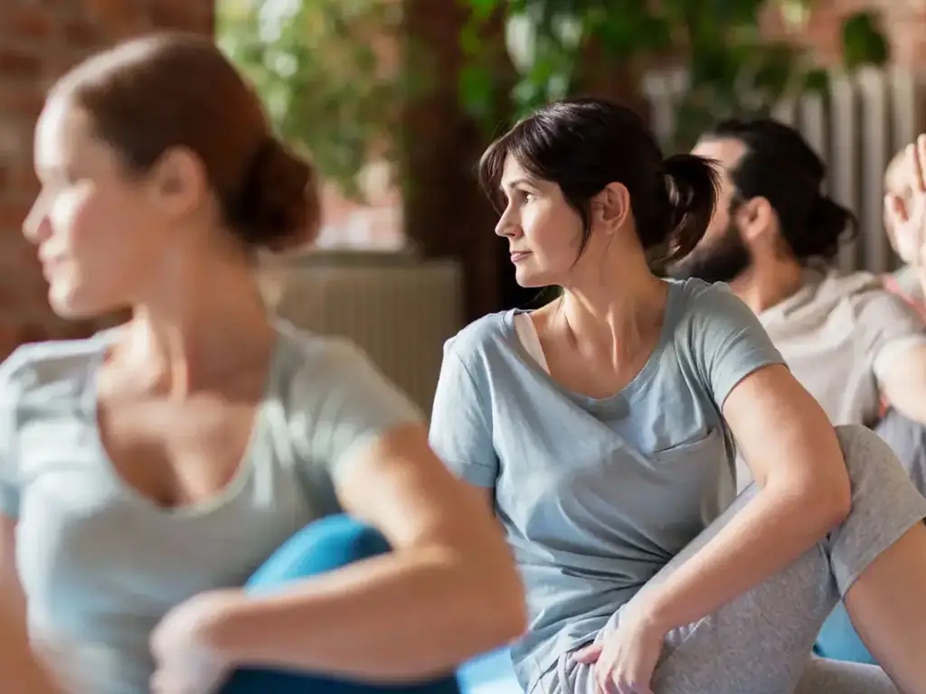Donne durante corso di pilates posturale