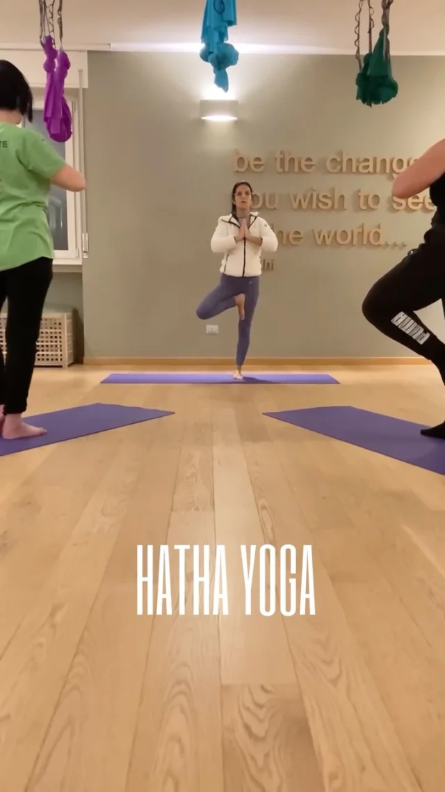Scopri da noi Hatha Yoga con Eleonora💚
Una pratica adatta a tutti che offre numerosi benefici per il corpo e la mente con l’obiettivo di un benessere generale🧘🏻‍♀️✨